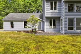 39 Spruce St, Winthrop, ME 04364 - Photo 3