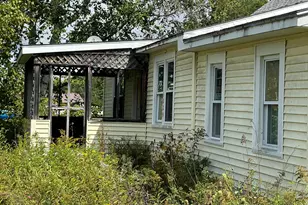 1029 Main St, Lincoln, ME 04457 - Photo 3