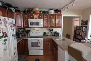26 Laurier St, Lewiston, ME 04240 - Photo 9