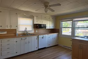 24 Curtis St, Wells, ME 04090 - Photo 9