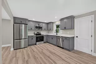 32 Tall Pines Dr, Saco, ME 04072 - Photo 9
