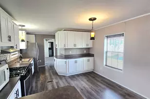 3 Parkview Ln, Lewiston, ME 04240 - Photo 5