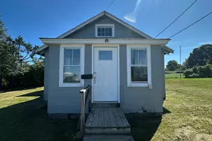 8 Michenor St, Eastport, ME 04631 - Photo 1