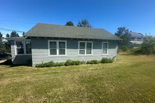 8 Michenor St, Eastport, ME 04631 - Photo 3