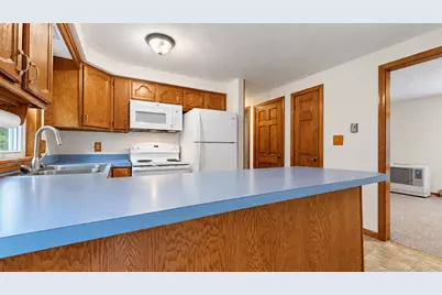 5 Iris Drive, Scarborough, ME 04074 - Photo 3