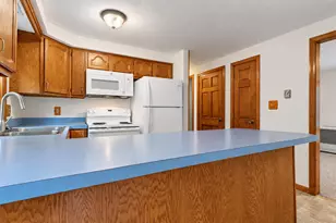 5 Iris Dr, Scarborough, ME 04074 - Photo 3