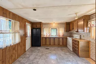85 Farnham St, Portland, ME 04103 - Photo 23