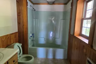 1423 Park St, Livermore Falls, ME 04254 - Photo 11