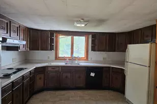 1423 Park St, Livermore Falls, ME 04254 - Photo 7