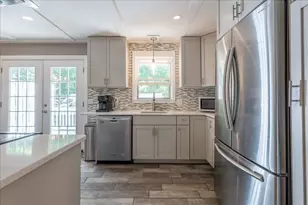 155 Washington St, Camden, ME 04843 - Photo 7