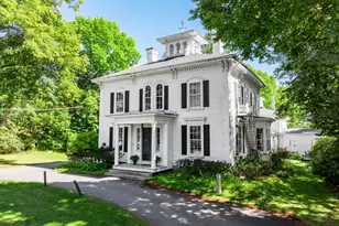 121 E Main St, Searsport, ME 04974 - Photo 1