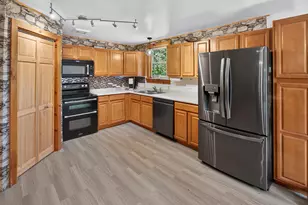 565 Toddy Pond Rd, Surry, ME 04684 - Photo 21
