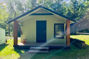 28 Middle St, Island Falls, ME 04417 - Photo 3
