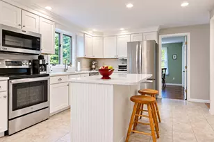 32 Carriage Hill Dr, Windham, ME 04062 - Photo 17