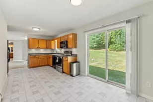 7 Meadow Way, Richmond, ME 04357 - Photo 11