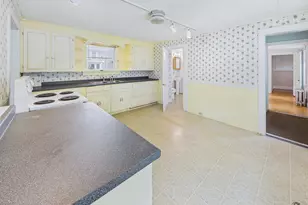 876 High St, Bath, ME 04530 - Photo 17