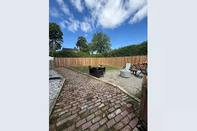 166 W Broadway, Bangor, ME 04401 - Photo 9