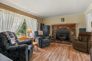9 Sanford Ave, Milo, ME 04463 - Photo 11