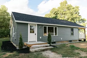 204 Ashton Rd, Norway, ME 04268 - Photo 1
