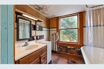 32 Emhardt Road, Portland, ME 04019 - Photo 9