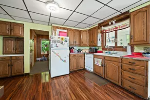 113 Main St, Jay, ME 04239 - Photo 11