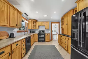 61 Pleasant St, Rangeley, ME 04970 - Photo 23