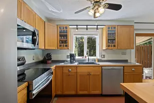 60 Brown St, Kennebunk, ME 04043 - Photo 9