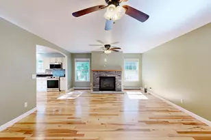 13 Bowdoin Dr, Lewiston, ME 04240 - Photo 15