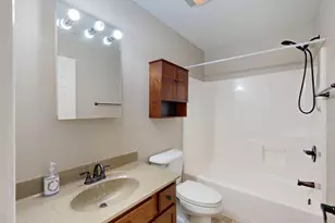 13 Bowdoin Dr, Lewiston, ME 04240 - Photo 45