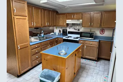 164 W Main Street, Searsport, ME 04974 - Photo 9