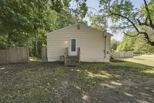 658 Middle Rd, Sabattus, ME 04280 - Photo 3