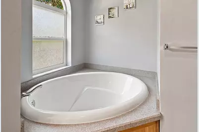 49 Towle Street, Auburn, ME 04210 - Photo 23