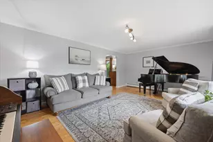 195 Stillwater Ave, Orono, ME 04473 - Photo 9