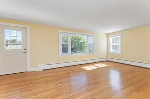 10 Pleasant Ave, Cape Elizabeth, ME 04107 - Photo 17