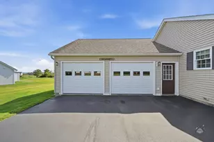 18 Fieldstone Dr, Oakland, ME 04963 - Photo 41