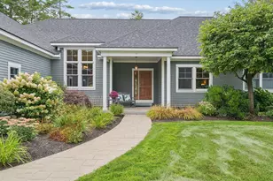 11 Ashwood Ln, Falmouth, ME 04105 - Photo 3