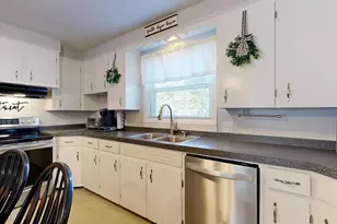 178 Golder Rd, Lewiston, ME 04240 - Photo 9