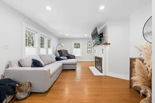 61 Pleasant St, Brunswick, ME 04011 - Photo 5