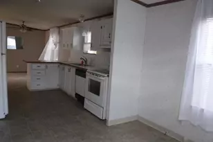 36 Skyline Cir, Wells, ME 04090 - Photo 3