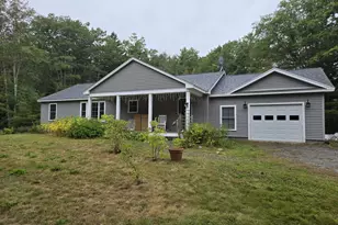 22 Triple Leaf Ln, Boothbay, ME 04537 - Photo 3