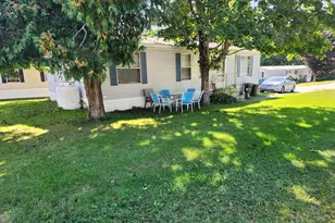 28 Pinehill Mhp Rd, Berwick, ME 03901 - Photo 1