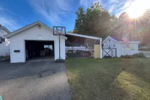 21 Myrtle St, Madison, ME 04950 - Photo 11