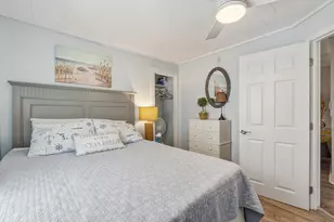 28 Seacliff Ave, Old Orchard Beach, ME 04064 - Photo 15