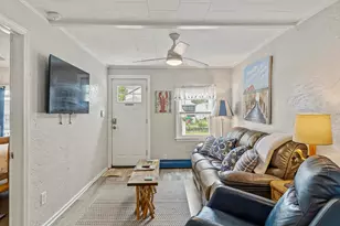 28 Seacliff Ave, Old Orchard Beach, ME 04064 - Photo 13