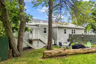 28 Seacliff Ave, Old Orchard Beach, ME 04064 - Photo 5