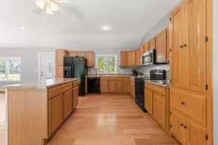 38 Back St, Monmouth, ME 04265 - Photo 21
