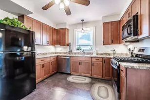 35 Clinton St, Portland, ME 04103 - Photo 3