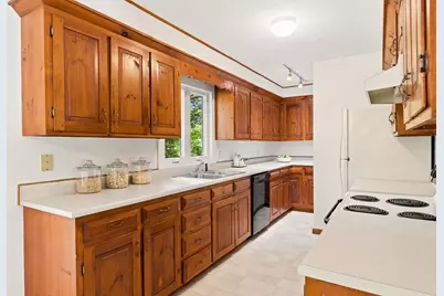 28 Old County Road, Scarborough, ME 04074 - Photo 9