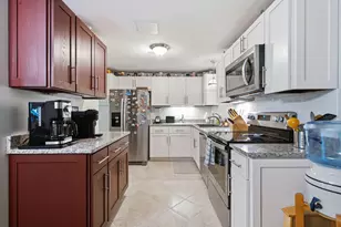 51 Woodland Rd, Cape Elizabeth, ME 04107 - Photo 9