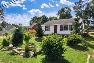 36 Stevenson Road, Kittery, ME 03904 - Photo 3